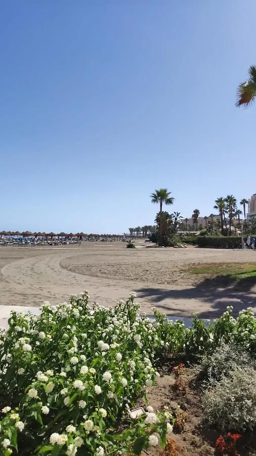 Carlos Beach Ground Floor Apartment & Parking Τορρεμολίνος 0*,