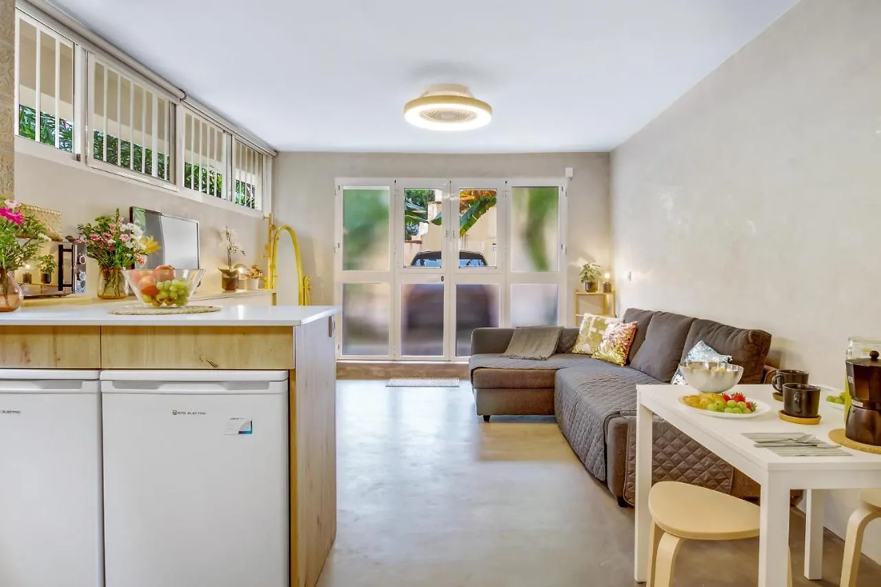 Carlos Beach Ground Floor Apartment & Parking Τορρεμολίνος 0*,
